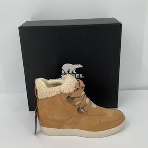 Sorel Out n About Cozy hidden wedge boots suede hiking shearling winter new 8.5
